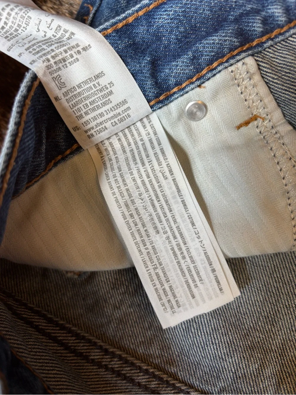 Abercrombie & Fitch, A&F Denim Mom Jean, Size 31 or 12 Regular Length
